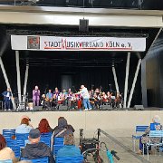Kölner Mandolinenorchester „Harmonie“   mit dem Mut-Mach-Chor-Köln und Monika Kampmann Leitung: Sergei Kudriaschow